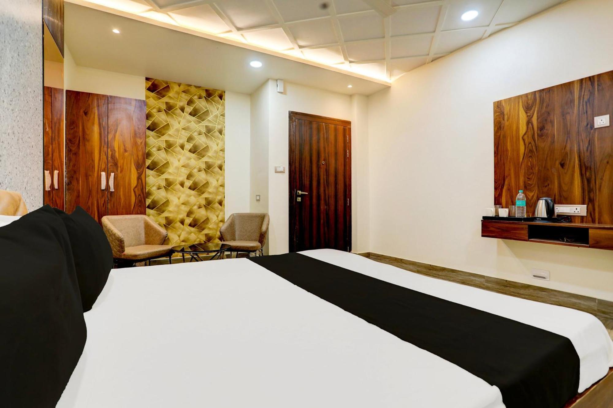 Hotel O Krishna Greens Kanpur Exteriör bild