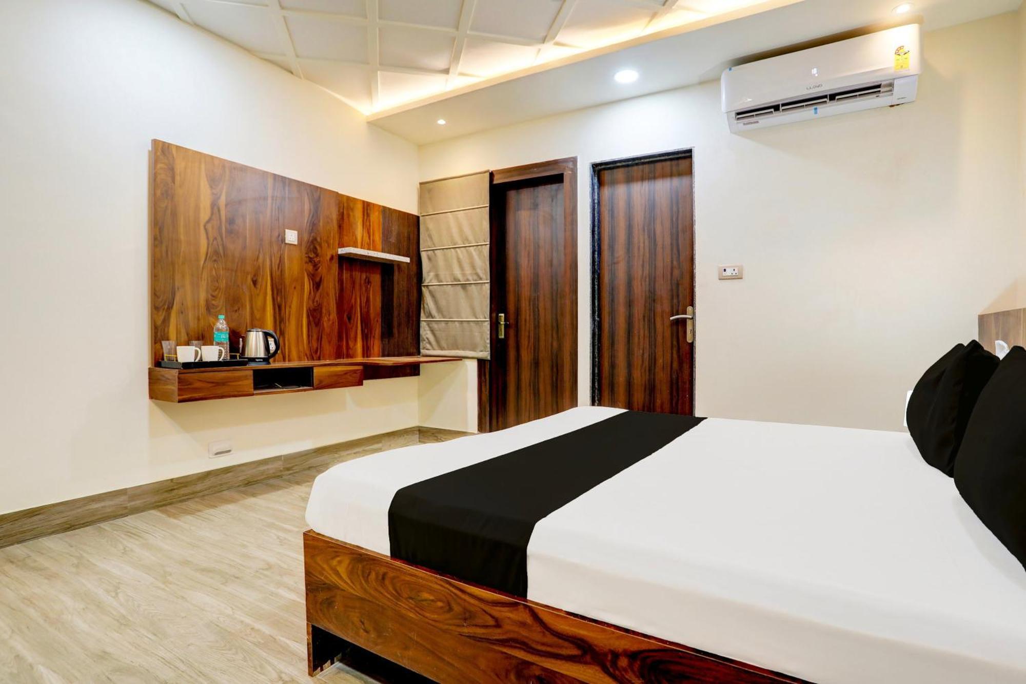 Hotel O Krishna Greens Kanpur Exteriör bild
